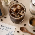 Recettes café glacé maison sans dilution, verre de café glacé